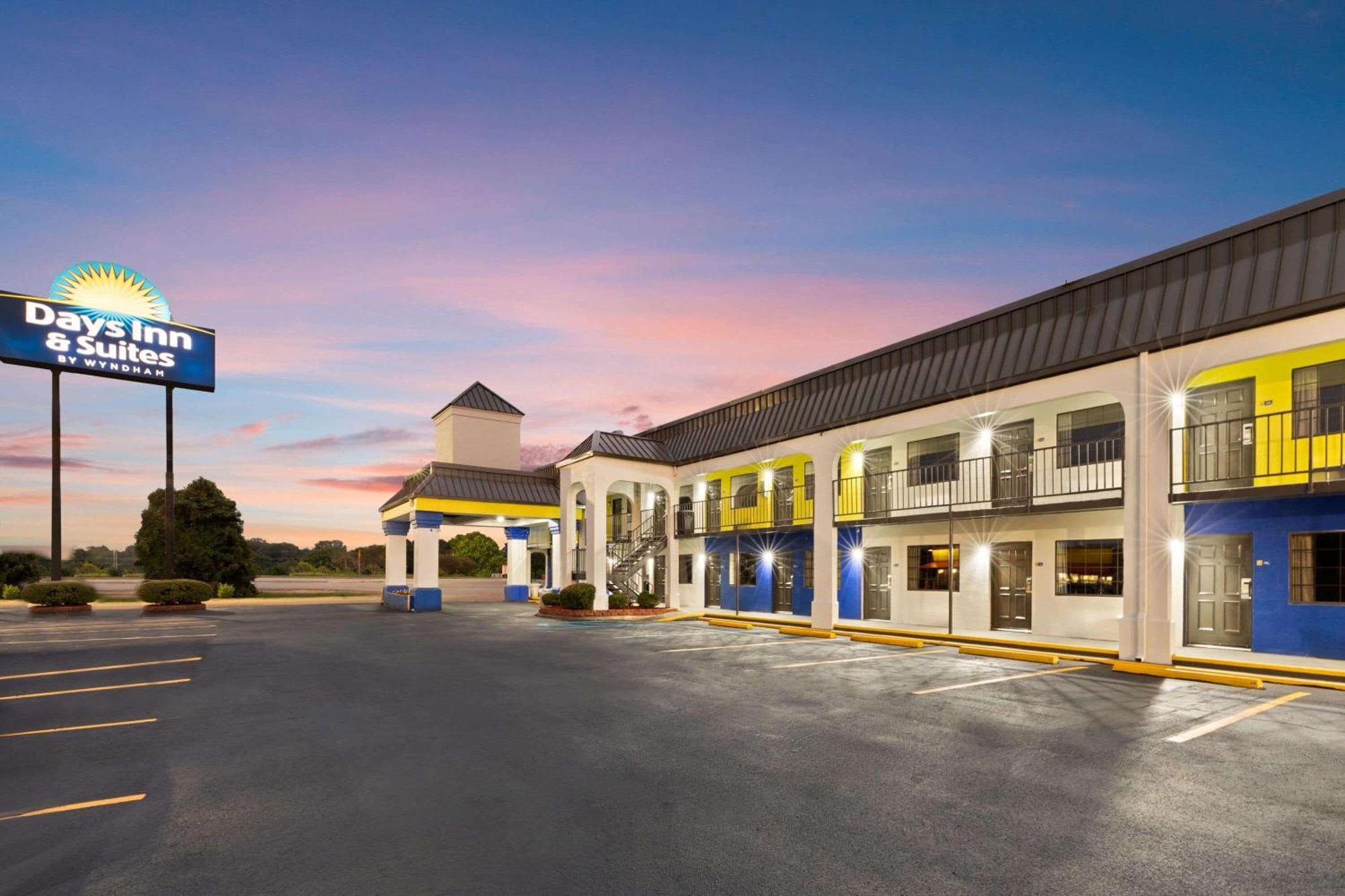 Days Inn & Suites By Wyndham ויקסבורג מראה חיצוני תמונה